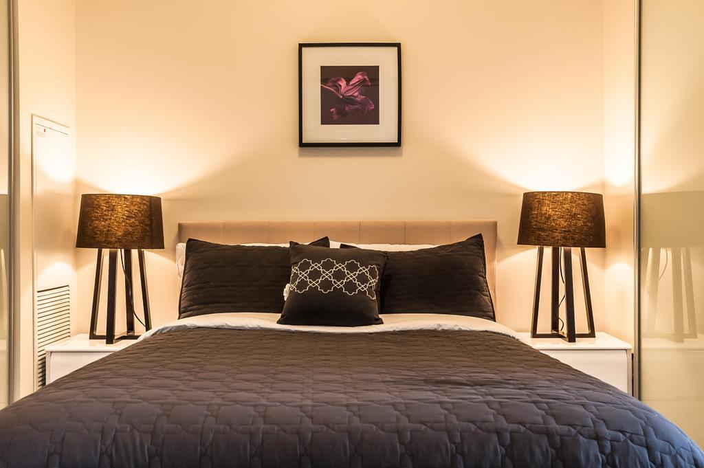 Loft - Entertainment & Financial District Apartment Toronto Room photo
